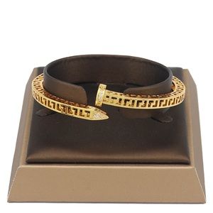 NEW 18k gold plated cubic zirconia cuff bracelet ONLY |GOLD